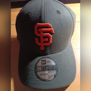 New Era San Francisco Giants Black and Red Cap